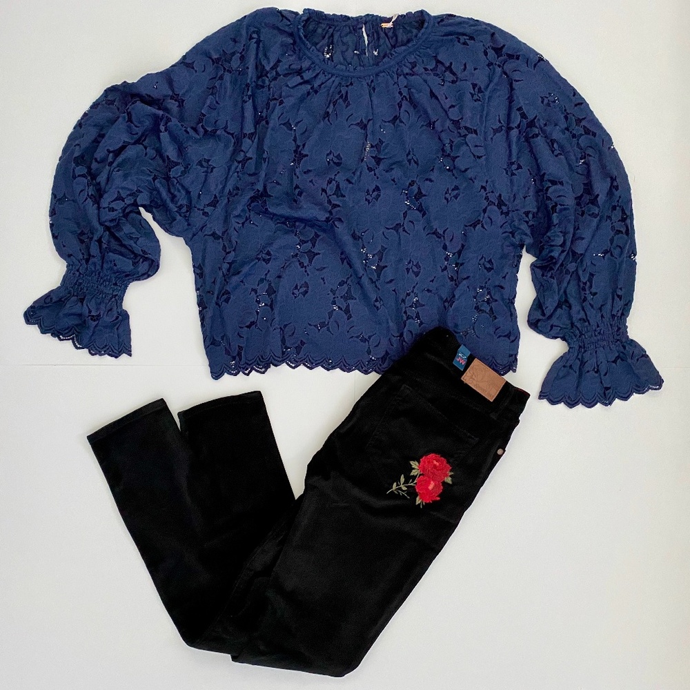 JOHNNY WAS | Embroidered Velvet Skinny Jean